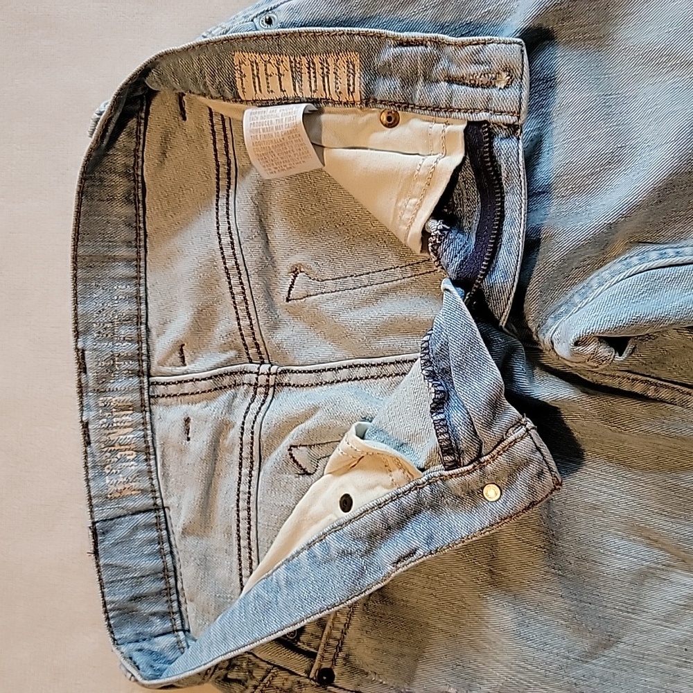 Freeworld Jeans - Picture 6 of 7